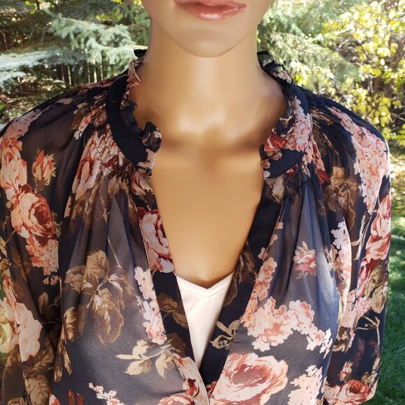 BELLATRIX, 3/4 sleeve floral navy/pink blouse - Picture 4 of 7